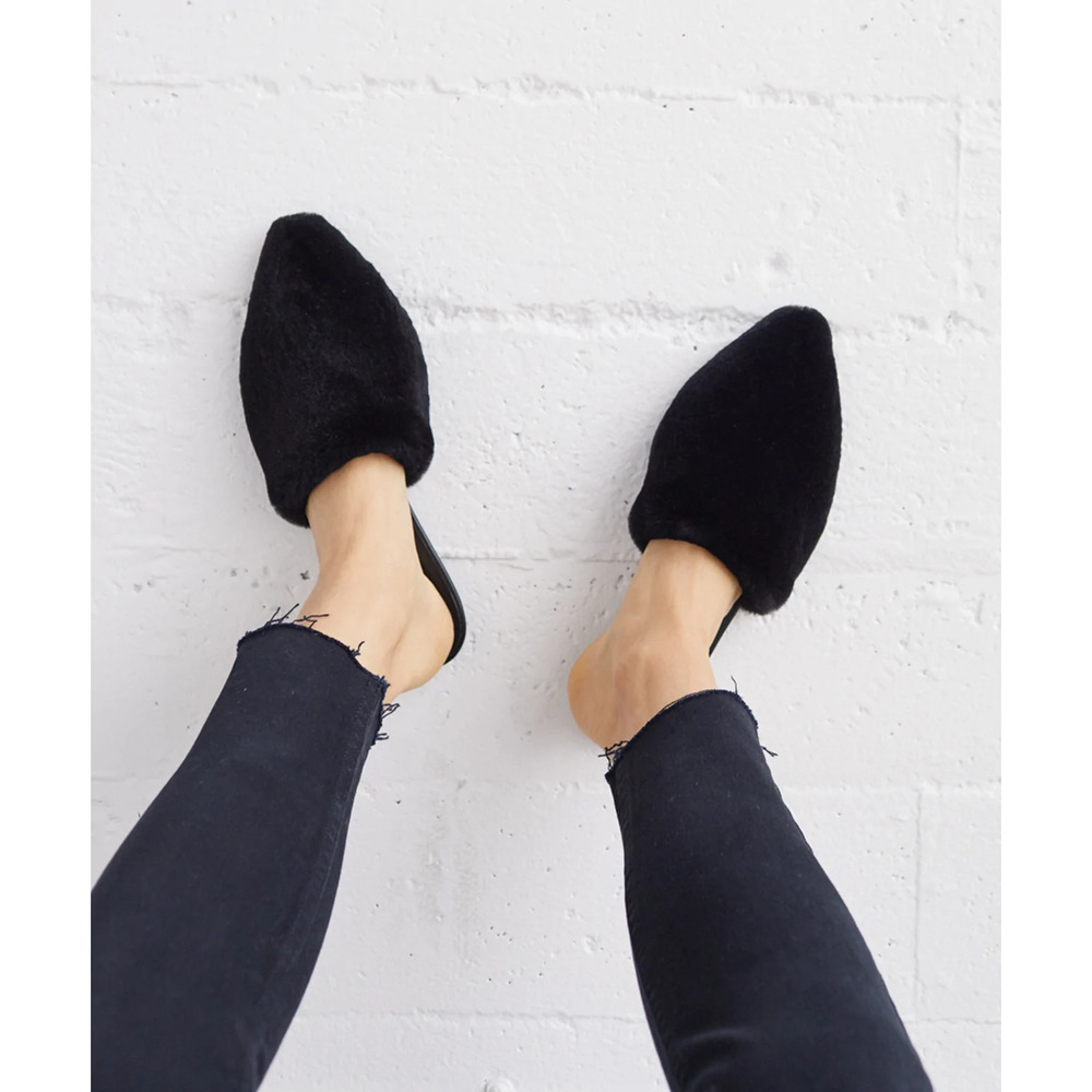 NEW Jenni Kayne Shearling Mules Flats sz 36 Black $425
